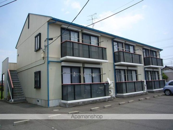 ドミトリー荒 D102の外観