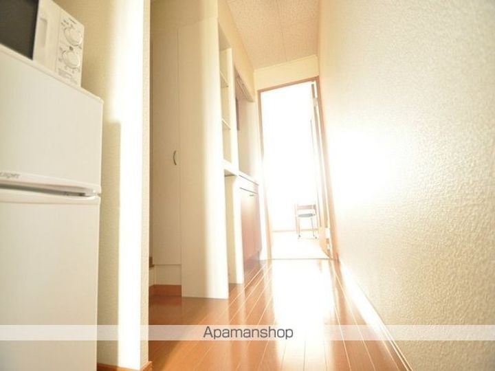 レオパレスサーマルの玄関