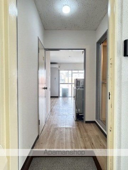 福岡県福岡市東区和白3丁目の賃貸マンションの玄関