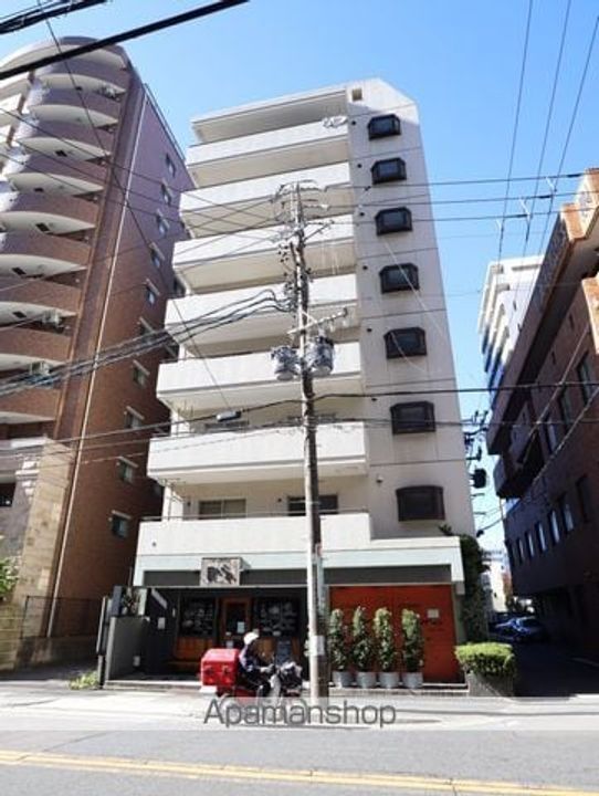愛知県名古屋市東区泉1丁目の賃貸マンションの外観