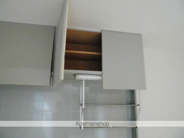 大阪府堺市堺区松屋大和川通1丁の賃貸アパートの内装