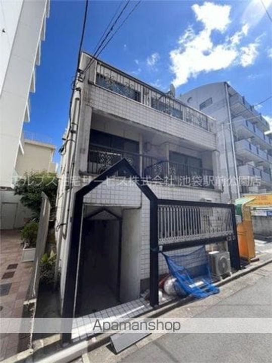 ホワイト大山202の外観