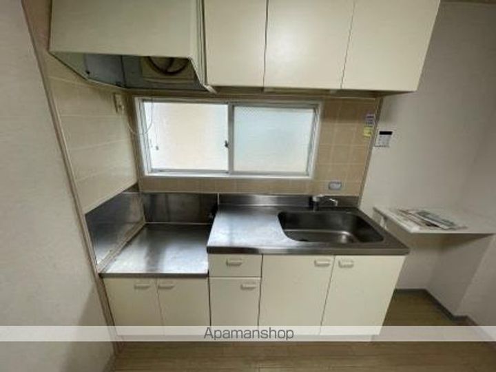 メゾン松波A201のキッチン