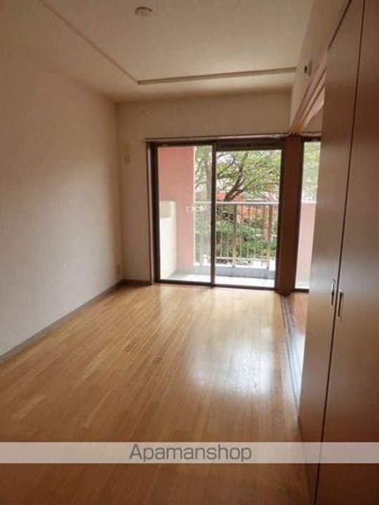 牛久ロイヤルレジデンスABCC207の居間