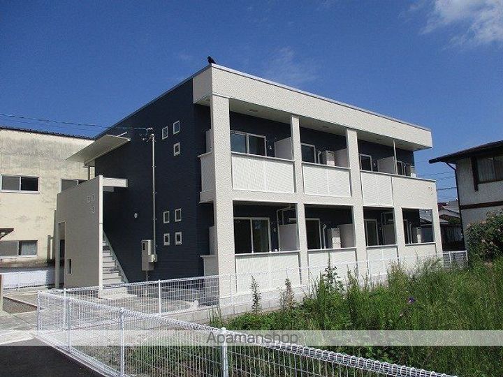 愛媛県新居浜市徳常町の賃貸アパート202の外観