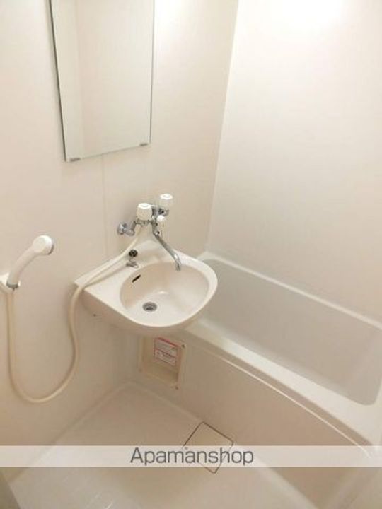 レオパレスクレストAの風呂