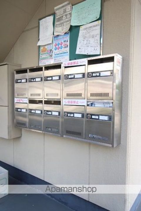 マンションアーク弐番館の外観