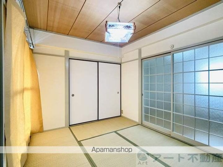 愛媛県松山市福音寺町の賃貸マンションの内装