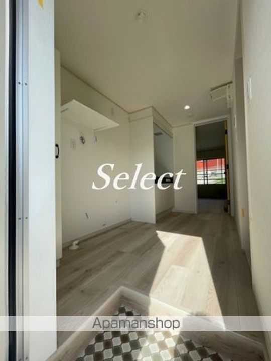 ハーミットクラブハウス・カーサ山手の玄関