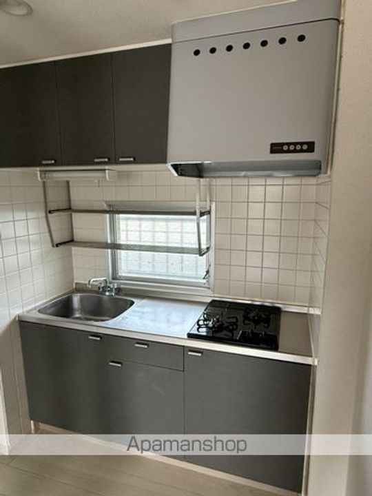 ロイヤルヒルズ成田町のキッチン