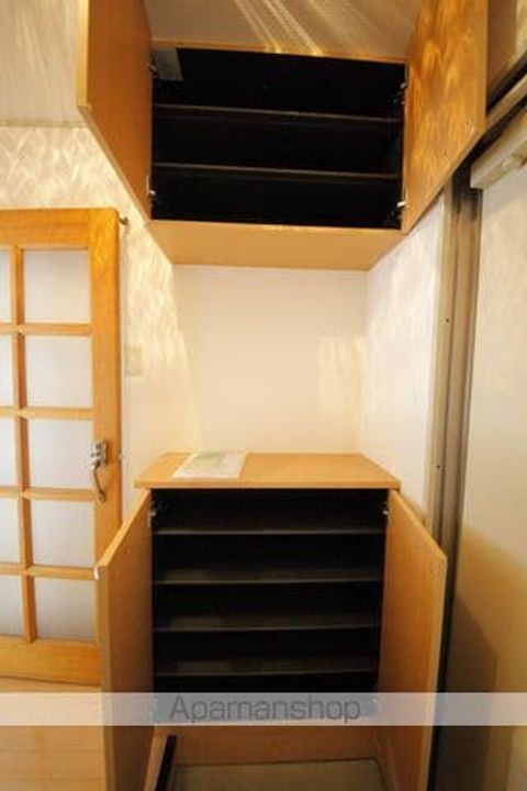 東京都日野市万願寺6丁目の賃貸マンションの内装