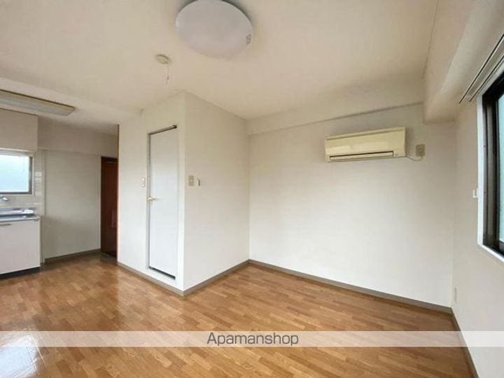 番町田村館の内装