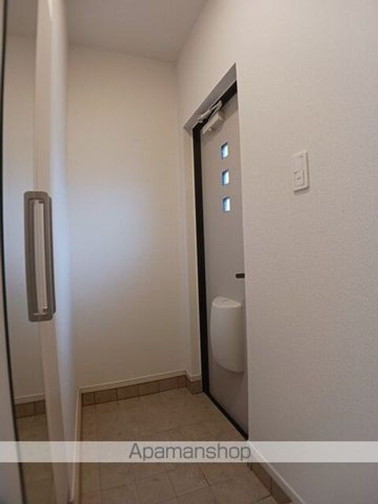 グランディール レレーユの玄関