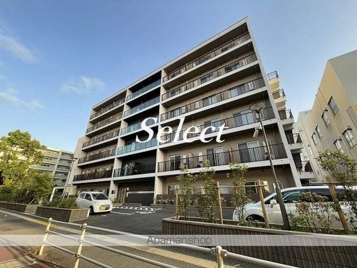 LOC’S YOKOHAMA BAYSIDEの外観