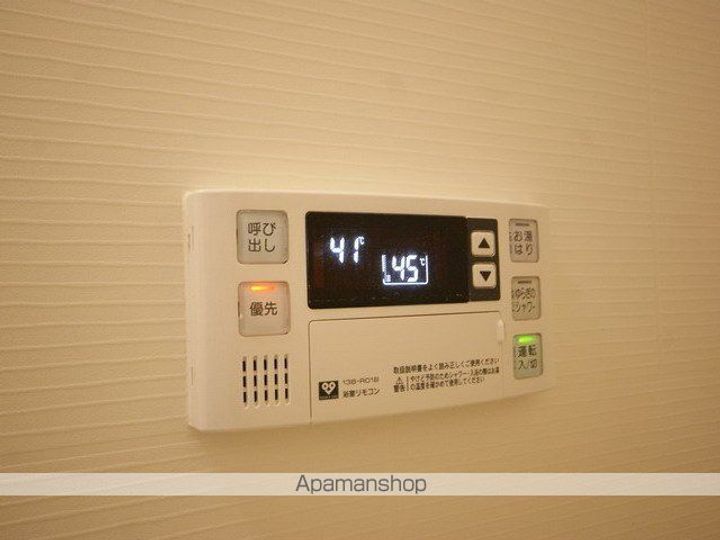 SUJUの内装