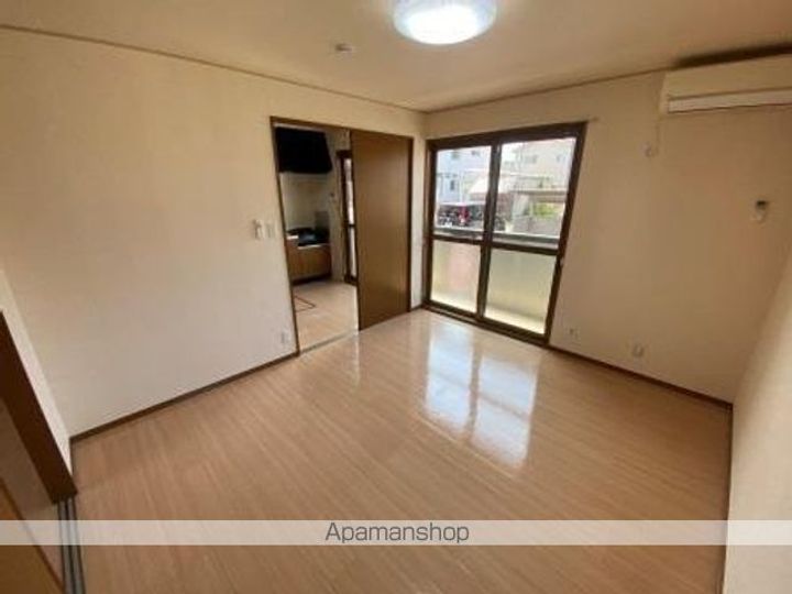 ハピネスクローバーの居間