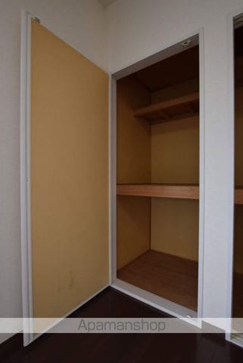 ヴァン・ヴェールのその他画像