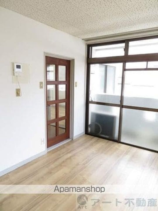 ニュー三番町ハイツの内装