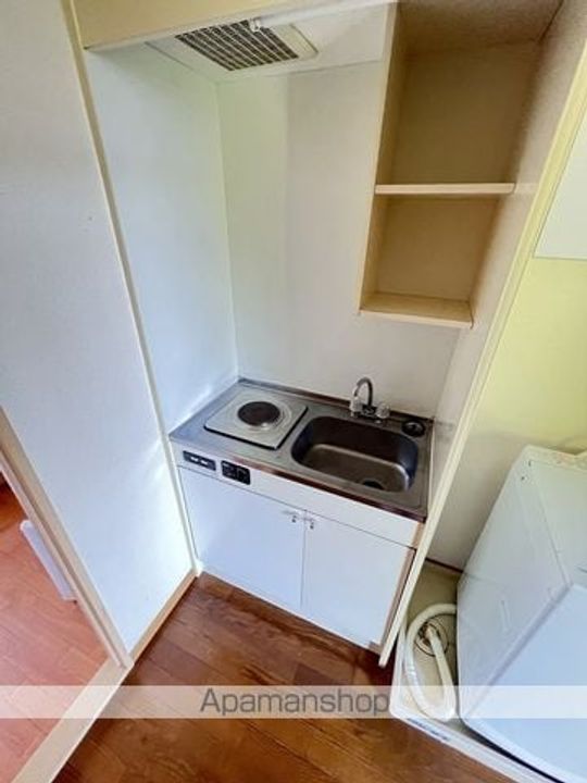 レオパレスアール210のキッチン