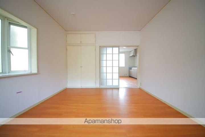 第三メゾンサエキの内装