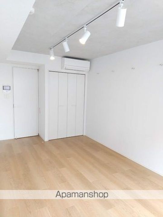 東京都中野区弥生町5丁目の賃貸マンションの内装
