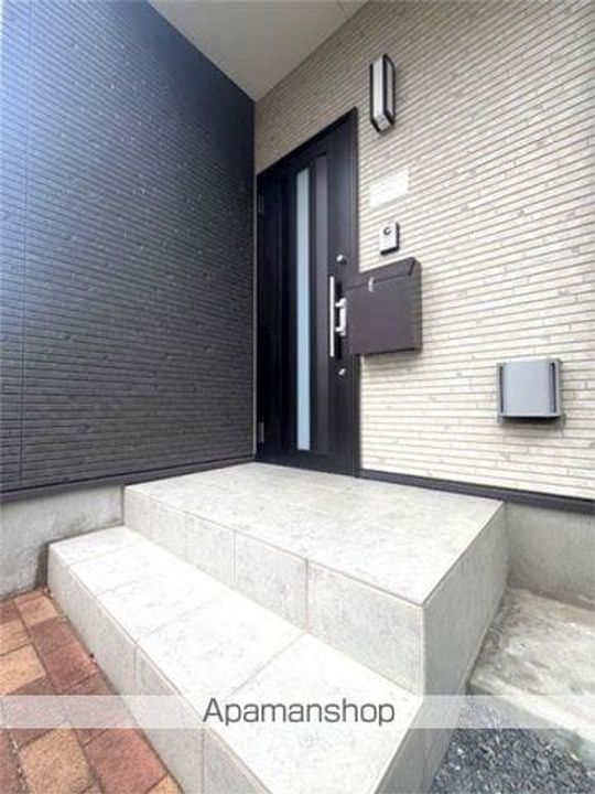 LAPIS Bのその他画像