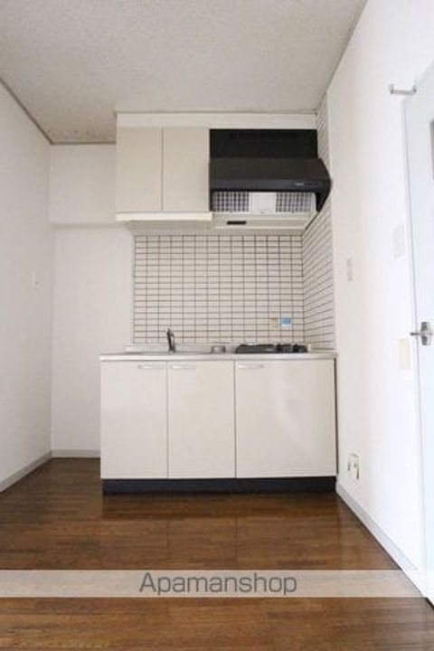 ロイヤルセブンハイツⅡのキッチン