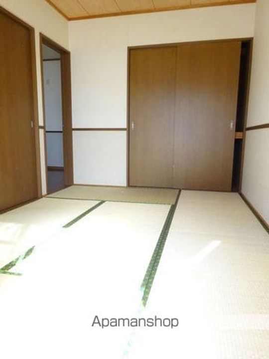 メゾン旭ヶ丘205の内装