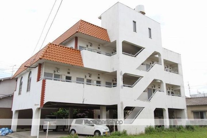 香川県高松市太田下町の賃貸アパートの外観