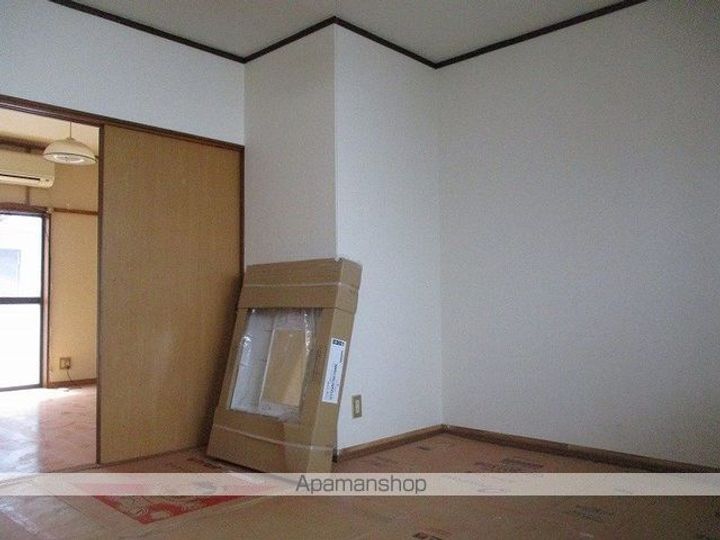 栄ハイツの内装