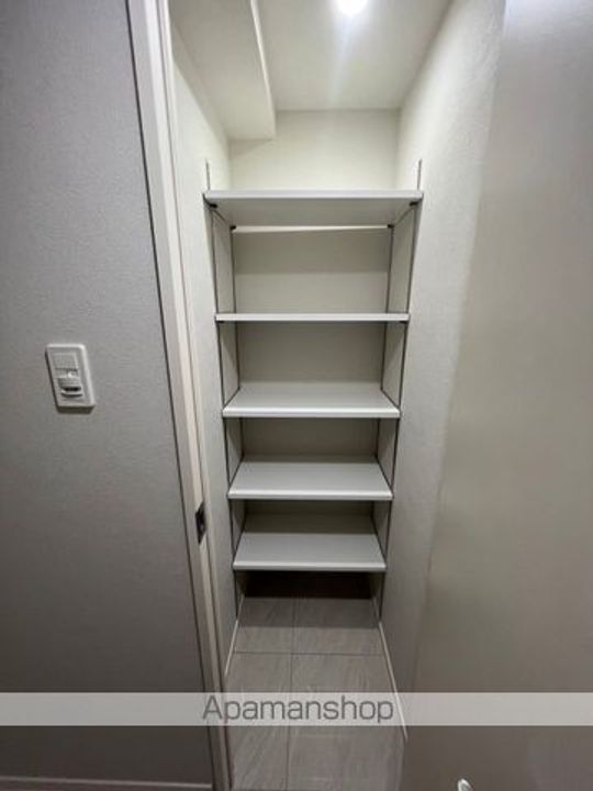 東京都杉並区和田1丁目の賃貸マンションの内装