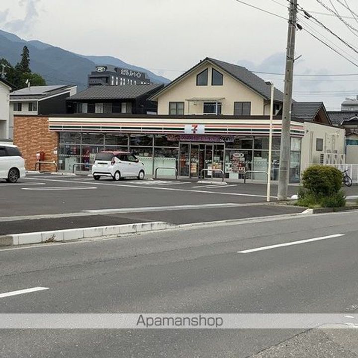 エフィーセントI103の周辺
