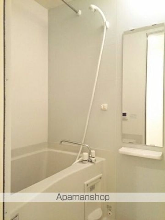 神奈川県横浜市泉区和泉中央南2丁目の賃貸アパートの風呂