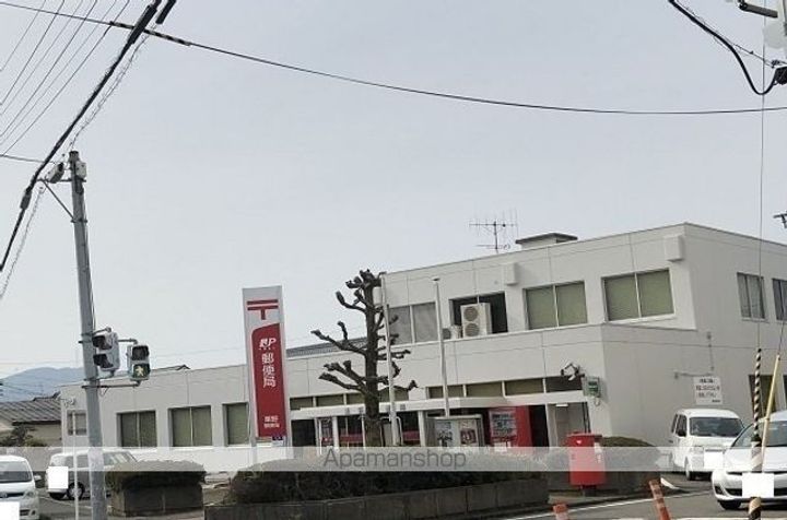 リッコ ハギノの周辺
