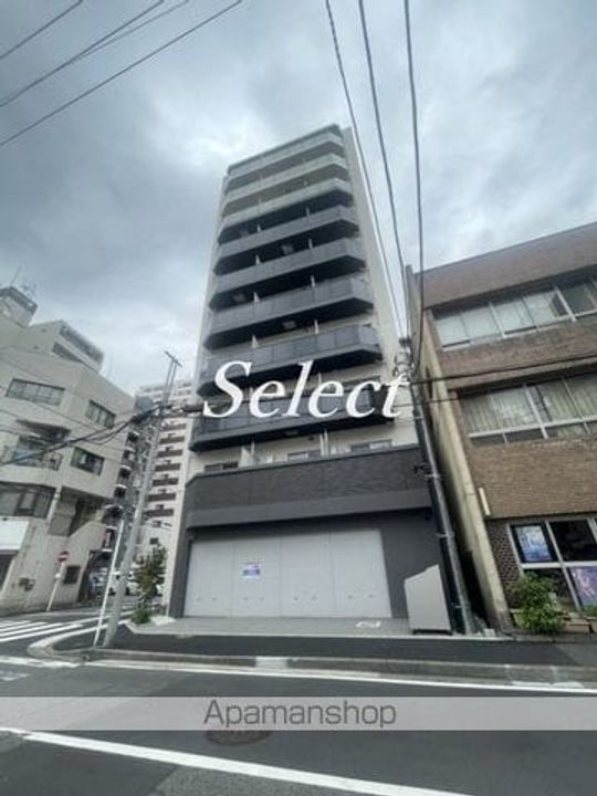 コンフォリア・リヴ関内の外観