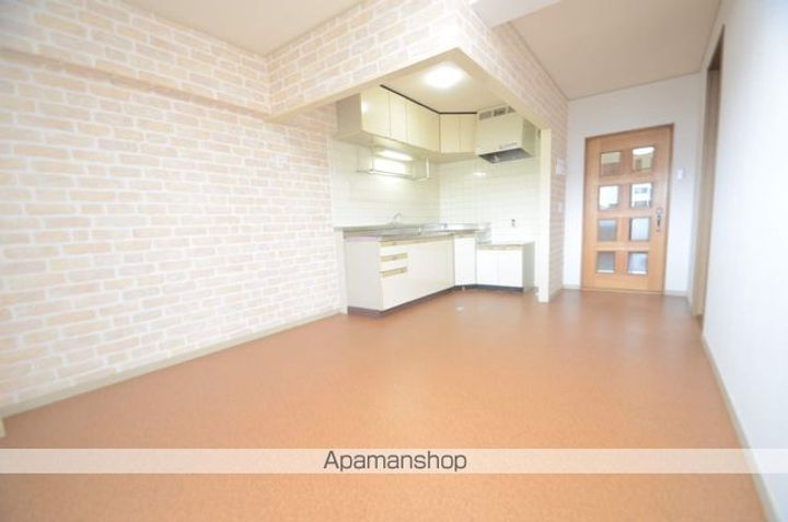 第三岡田マンション303の内装