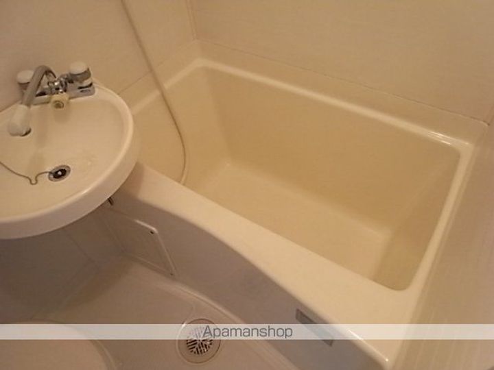 エランヴィタール4Dの風呂