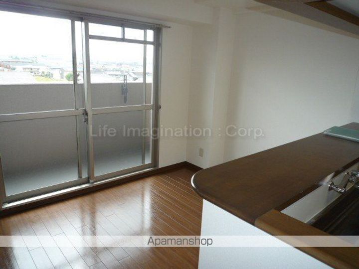 パルティールⅡ番館の居間