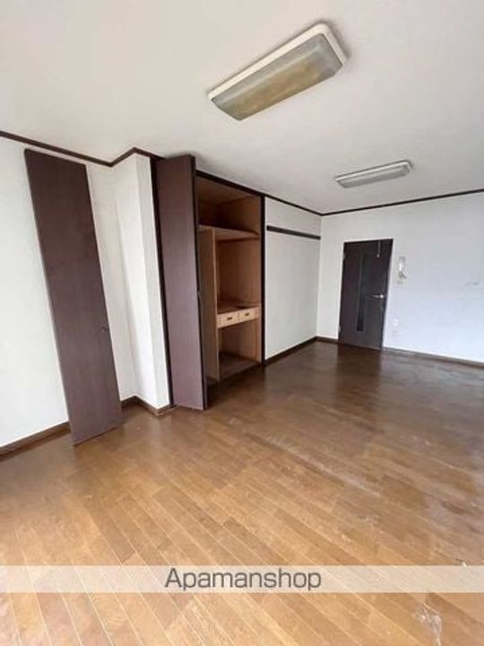 エステートピアキザワの内装