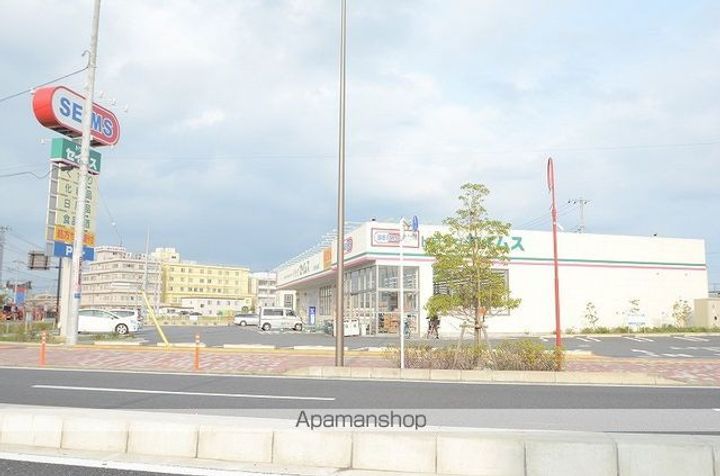 埼玉県三郷市幸房の賃貸アパートの周辺