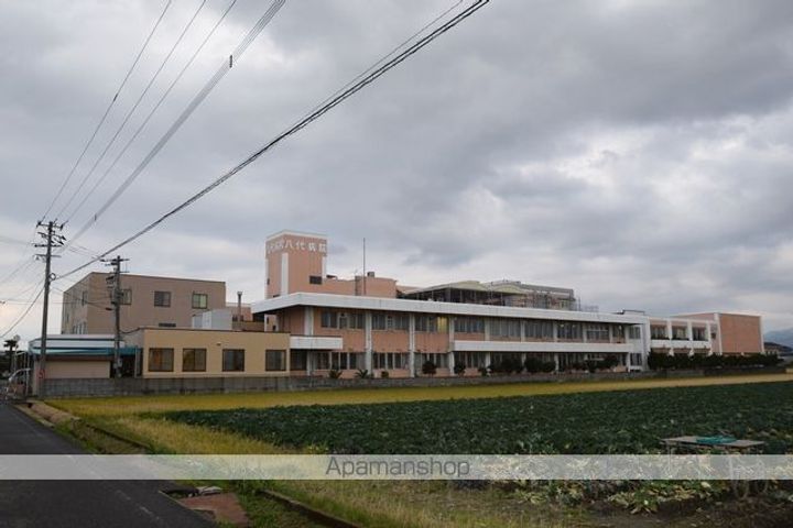 メゾン サンフィットの周辺