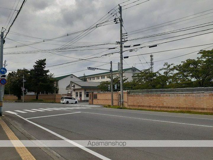 フェア・ブリーズの周辺