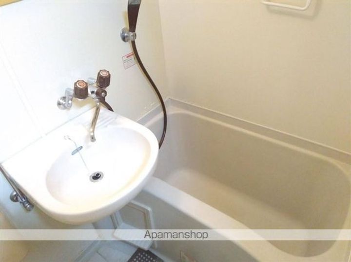 アリス岩沼第二A棟105の風呂