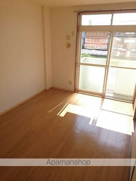 岡山県倉敷市中庄の賃貸アパートの居間