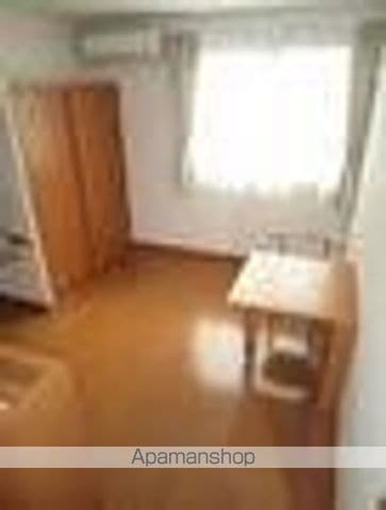 レオパレスPEACEの居間