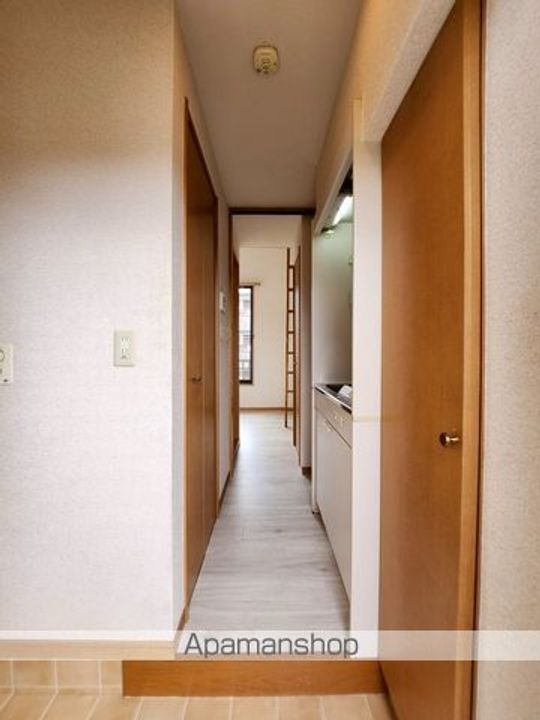 パレス高幡の玄関