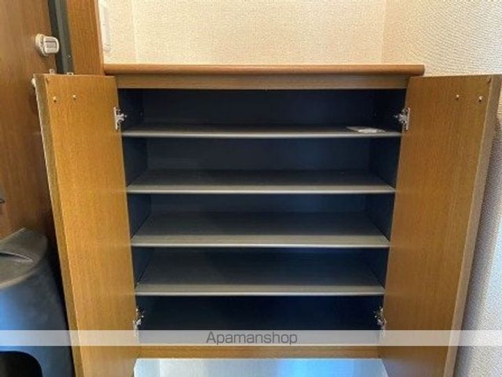 モア・紫竹の内装