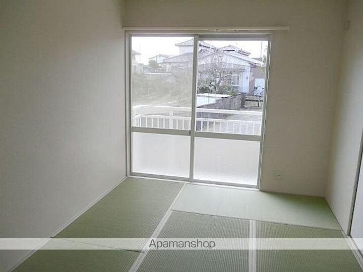 朝日台コーポラスB202の居間