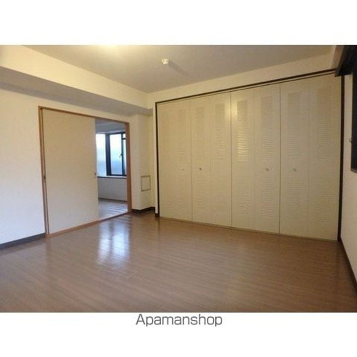 東京都新宿区下落合4丁目の賃貸マンションの内装