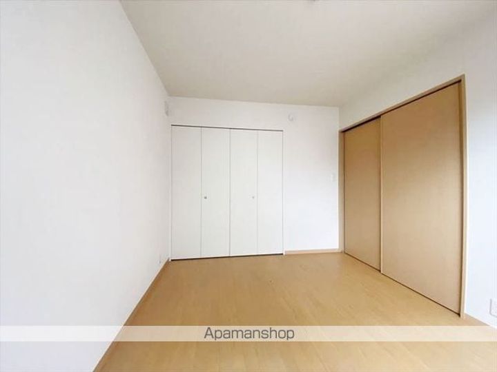 ファヴィリータCの内装